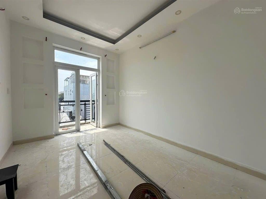 Bán nhà lô góc 3 tầng  gần hiệp thành city quận 12 hẻm xe hơi  50m2  giá 4.75 tỷ