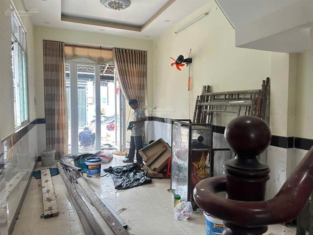 Bán nhà lô góc 3 tầng  gần hiệp thành city quận 12 hẻm xe hơi  50m2  giá 4.75 tỷ