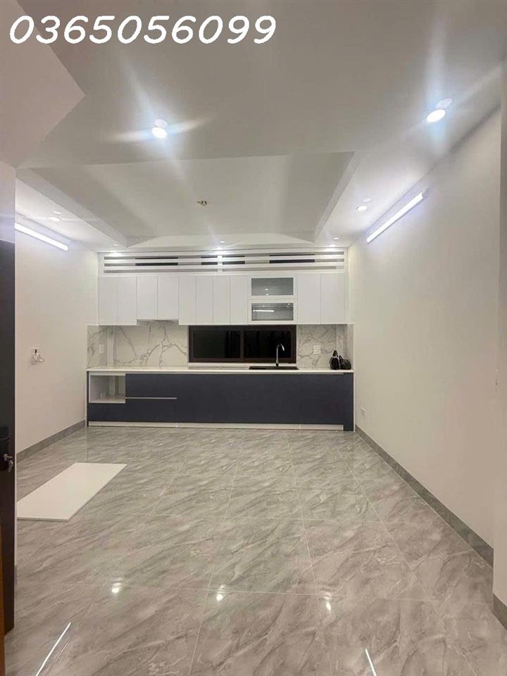 🔥 NHÀ MỚI THANG MÁY CHỈ 11,5 TỶ – HIẾM GIỮA LÕI ĐỐNG ĐA! 🔥