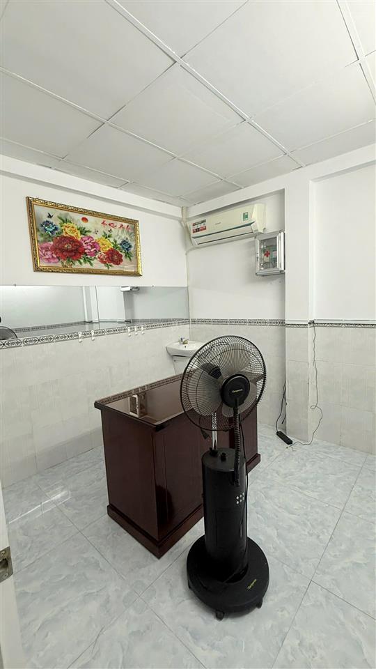 Nhà nguyên căn kdc an khánh  full nội thất  đối diện công viên, gần chợ & 4 trường