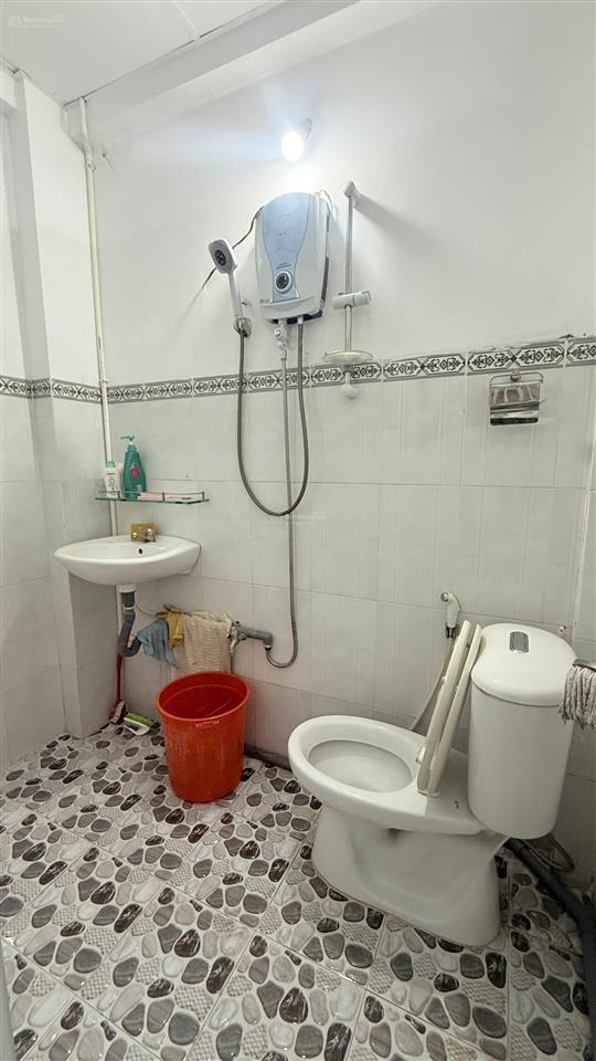 Nhà nguyên căn kdc an khánh  full nội thất  đối diện công viên, gần chợ & 4 trường