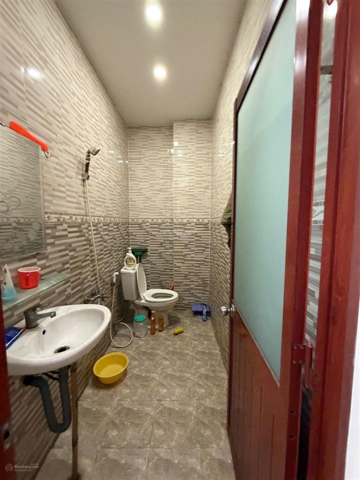 Nhà bán 64m ,3 tầng lầu giá chỉ 5,2ty