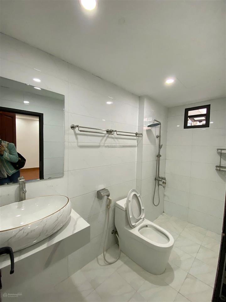 Ô tô vào nhà  bán nhà ngay kđt đô nghĩa, cv cây đàn dt 52m2  gía 4tỷ88 gần đh phenikaa