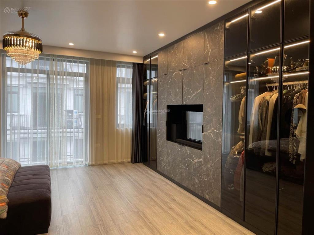 Bán lk sông hồng gia lâm 84m2 x 5t, mt 6m, có thang máy, 4pn, tầng 1 đang cho thuê dòng tiền sẵn có