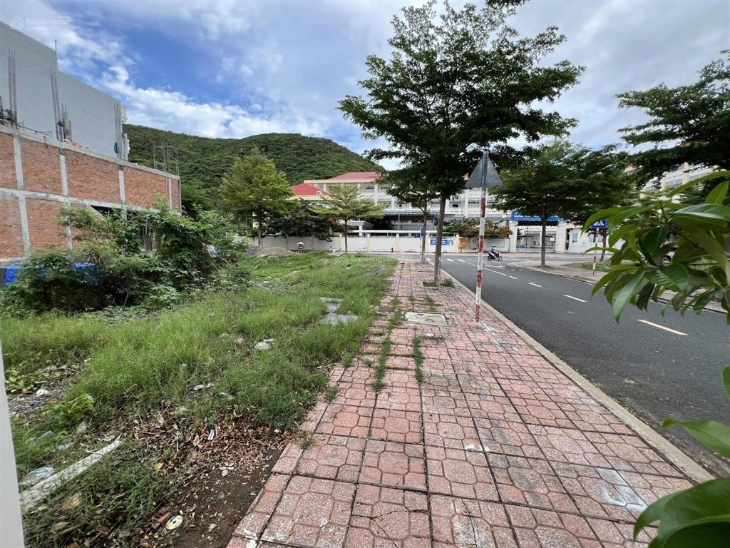 Chính chủ bán lô đất mặt tiền đường số 11, khu đô thị mipeco nha trang