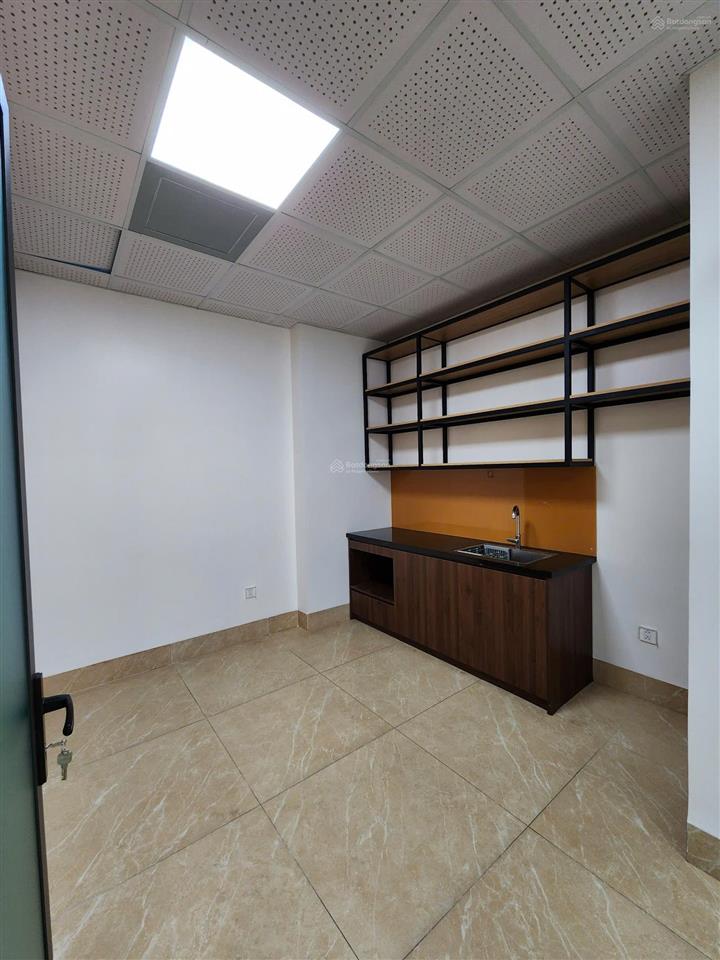 Hot cần cho thuê sàn văn phòng tại mỹ đình dt 250m2 giá chỉ 55tr/th bàn giao ngay.  0972 524 ***