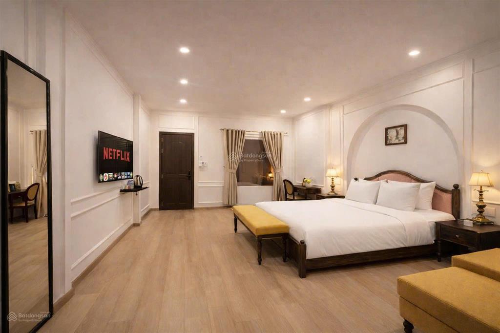 Quá hot! mặt tiền phan tôn, q1. ngang 4 x20, 3 tẩng. đang có hợp đồng thuê 80 triệu/ tháng