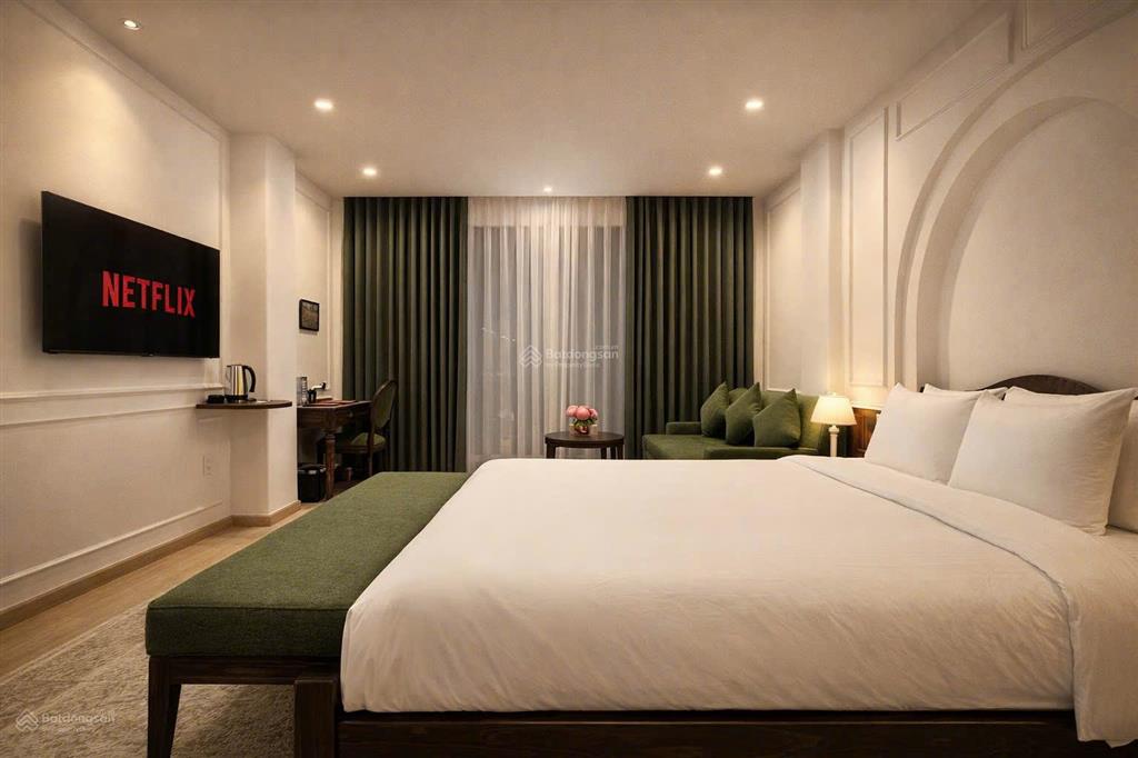 Quá hot! mặt tiền phan tôn, q1. ngang 4 x20, 3 tẩng. đang có hợp đồng thuê 80 triệu/ tháng