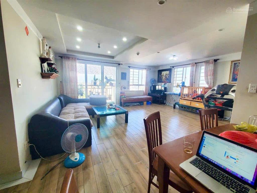 Chung cư 590 cmt8, q3 100m2, 3p ngủ, căn góc, 13,5triệu/th