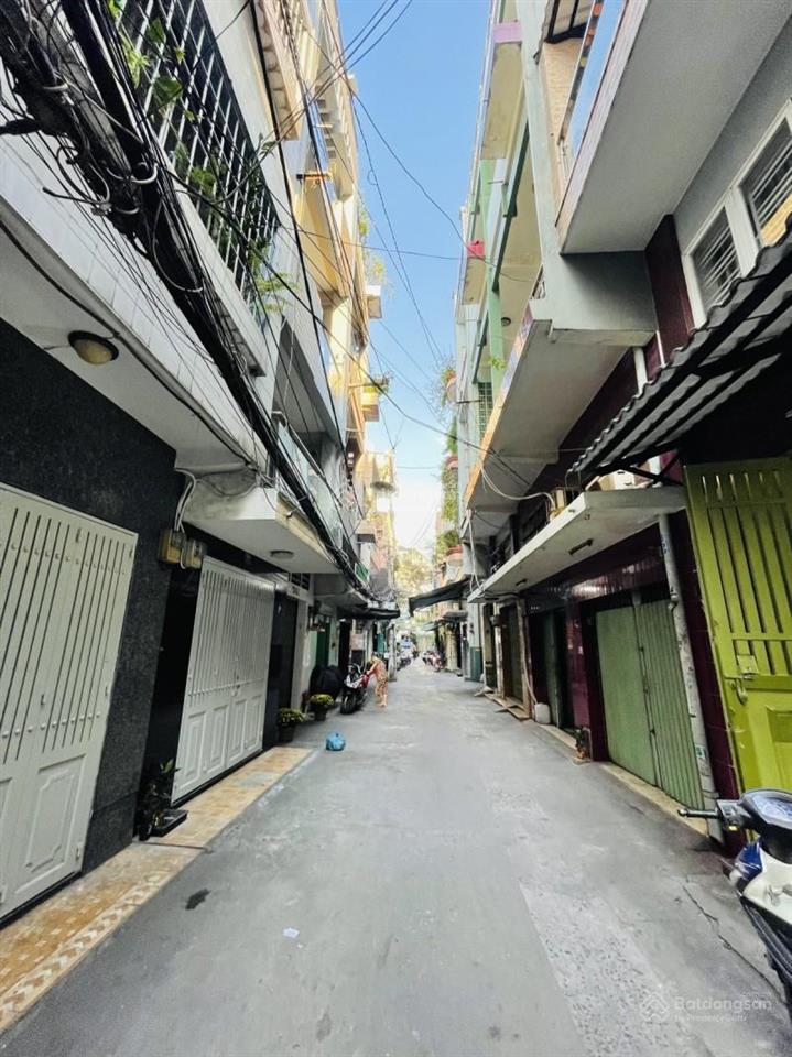 Bán nhà quận 10 dưới 10 tỷ, hẻm to, thu nhập khoảng 30 triệu/tháng
