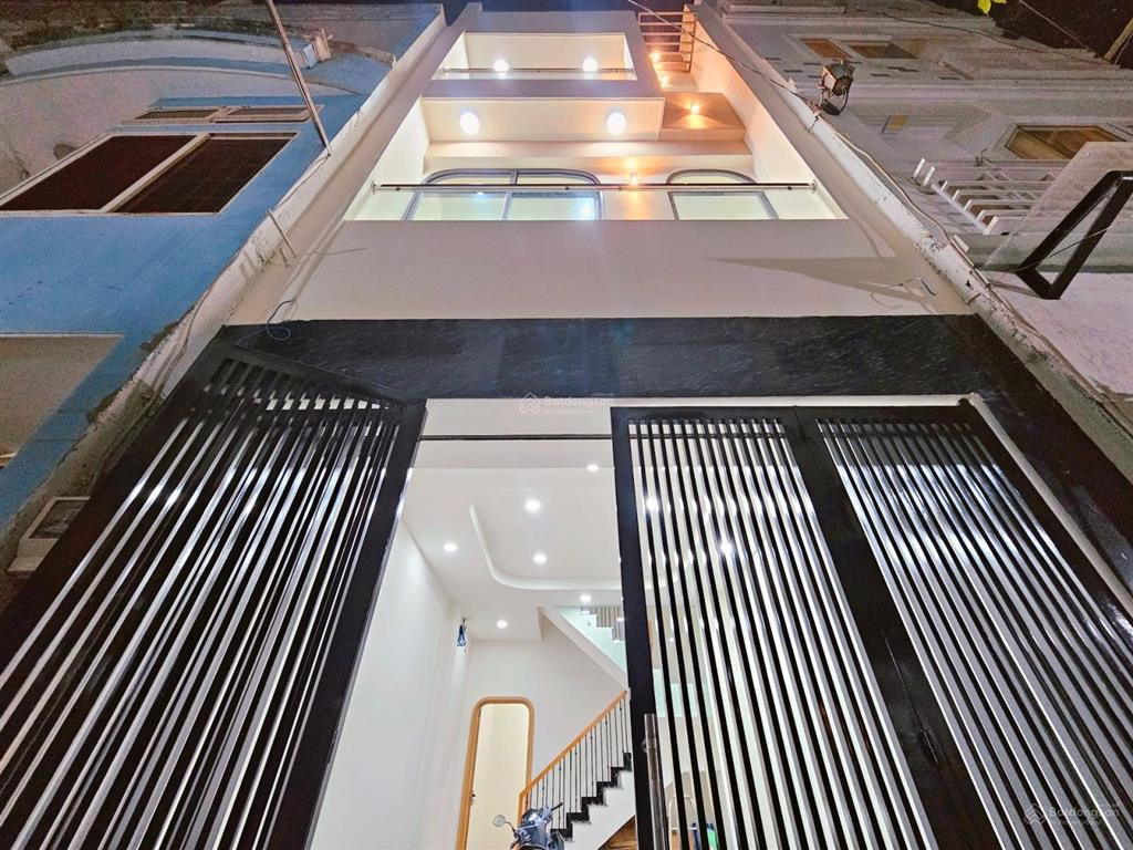 Bán nhà nhà mới ô tô ngủ trong nhà  nguyễn xí 55m2 10 tỷ