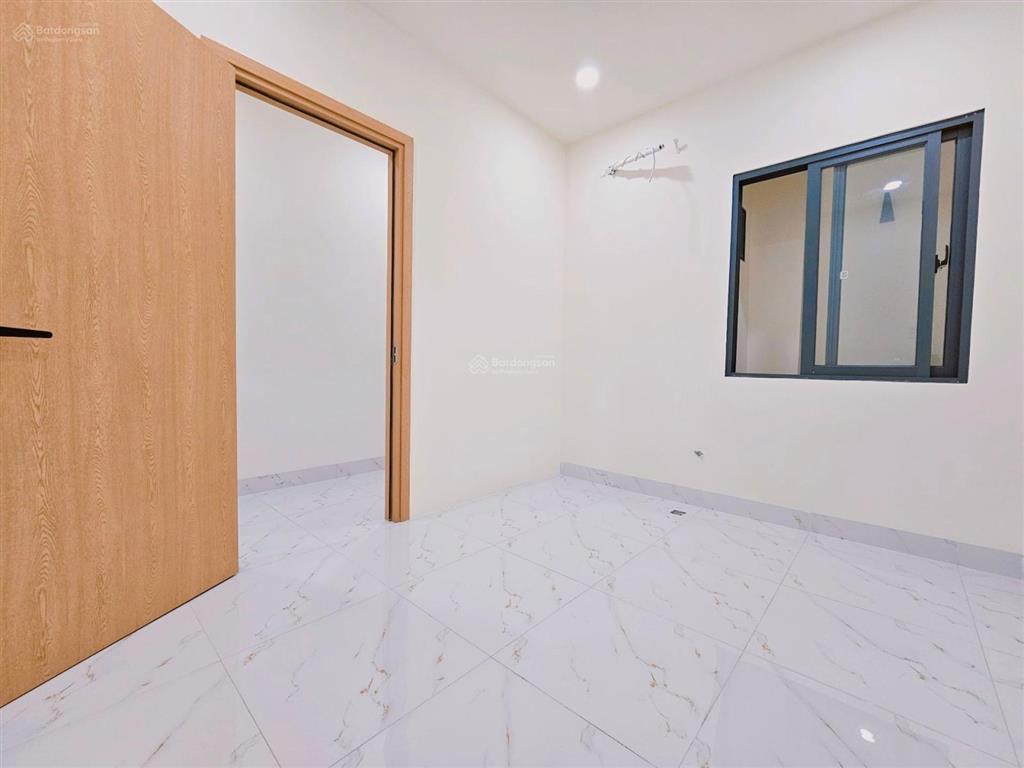 Bán nhà nhà mới ô tô ngủ trong nhà  nguyễn xí 55m2 10 tỷ