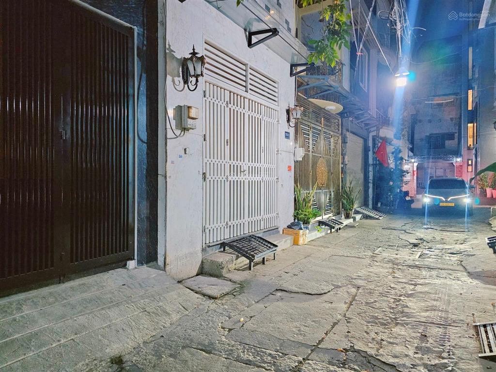 Bán nhà nhà mới ô tô ngủ trong nhà  nguyễn xí 55m2 10 tỷ