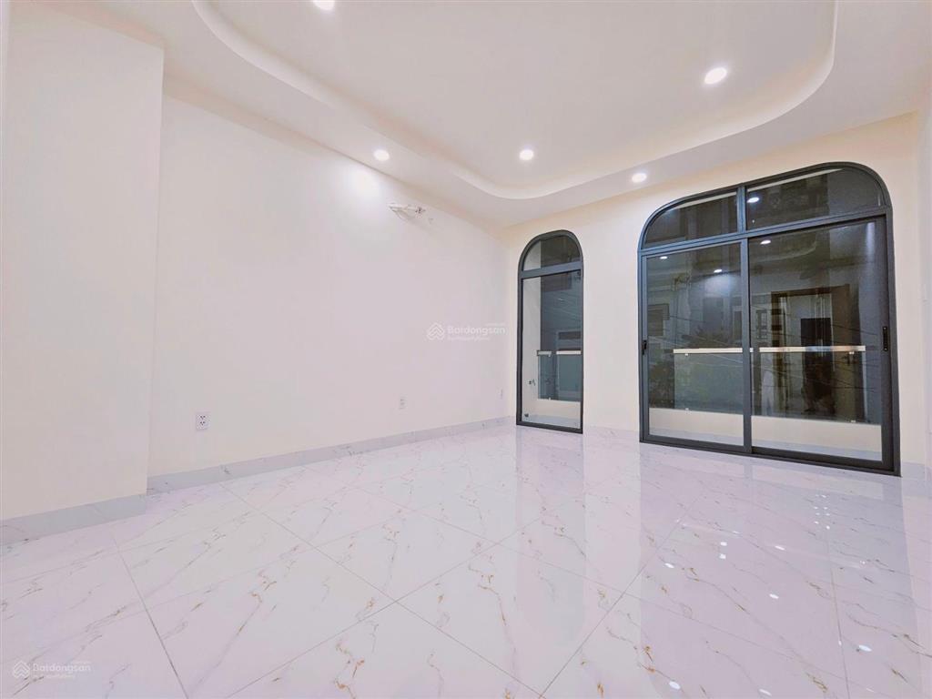 Bán nhà nhà mới ô tô ngủ trong nhà  nguyễn xí 55m2 10 tỷ
