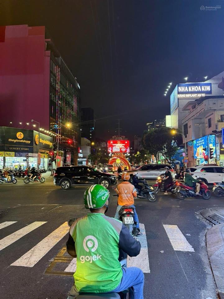 Mặt tiền kinh doanh  thông khu vip phan xích long