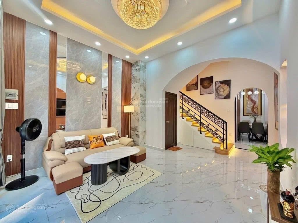 Siêu phẩm phan đình phùng p.1 phú nhuận