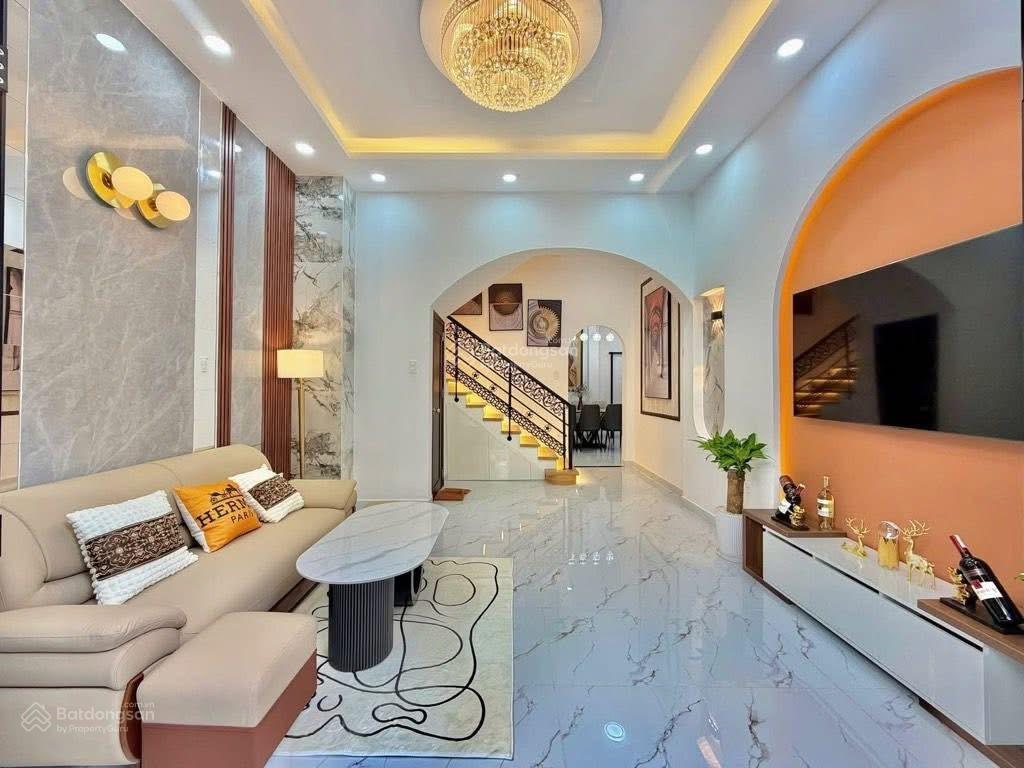 Siêu phẩm phan đình phùng p.1 phú nhuận
