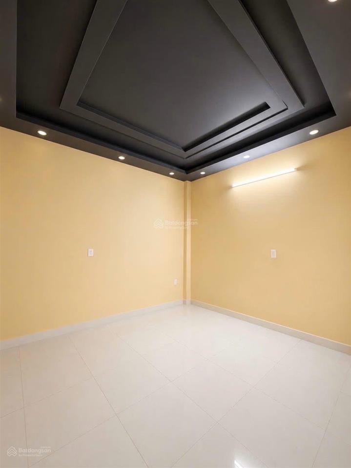 Nguyên hồng, p.11, bình thạnh 60m chỉ 7.x tỷ