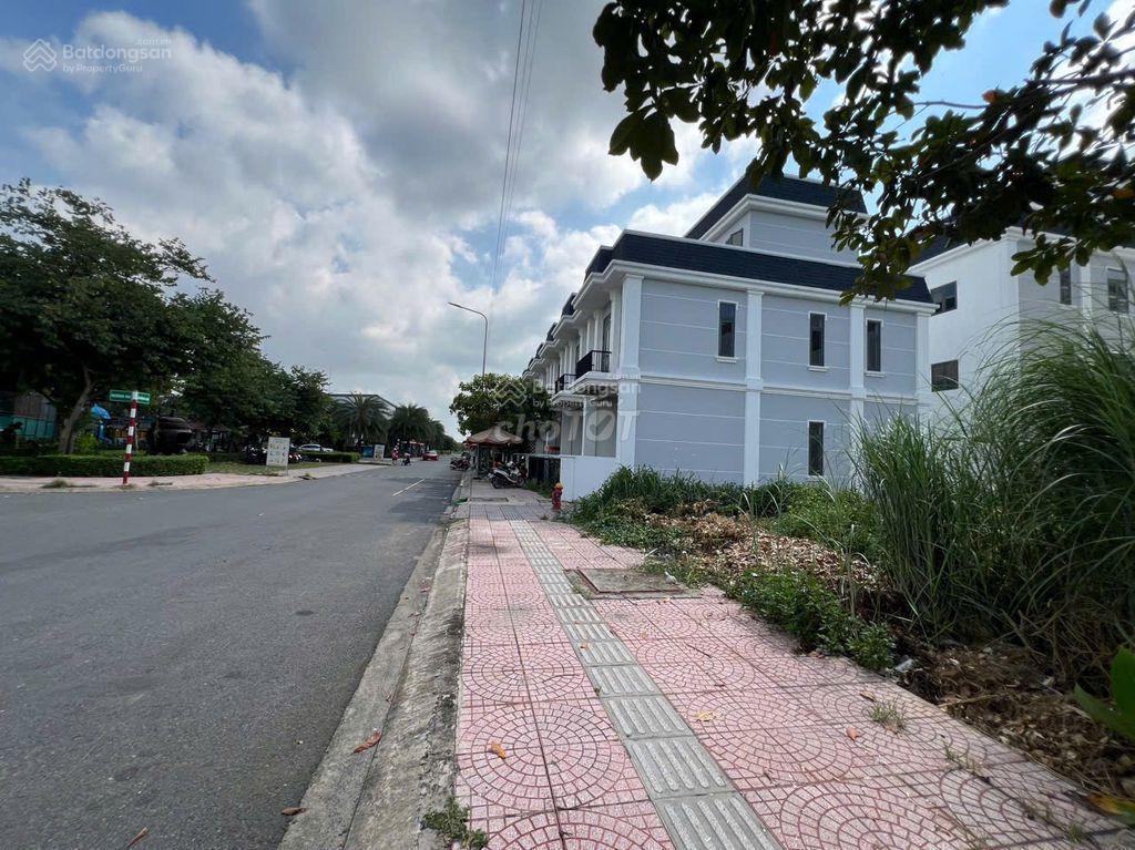 Góc 2mt nhà phố vườn the sol ngay đối diện công viên  1t 2l tiện ở và kinh doanh shcc