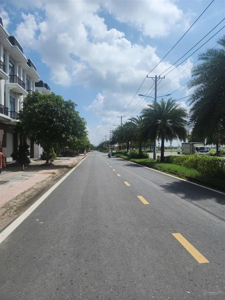 Hàng hiếm mt đại lộ the sol city, 100m2, shcc, ở hoặc kinh doanh chỉ 3,65 tỷ