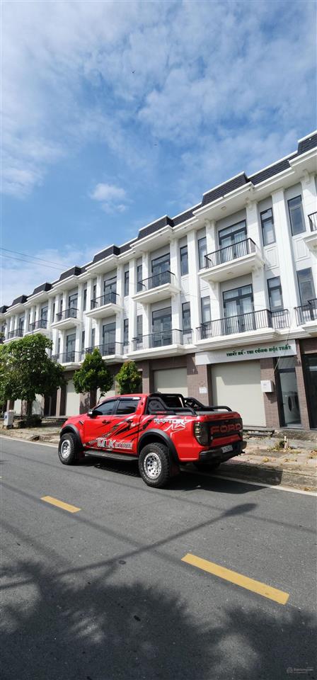 Shophouse the sol city vừa ở kết hợp văn phòng  1t 2l  full nội thất  vào ở ngay  15tr/tháng
