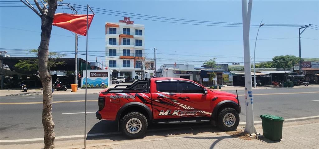 Lô đất mt 998b 273m2 full thổ cư, cách biển hồ tràm 500m. giá bán 10,7 tỷ  0904 787 ***