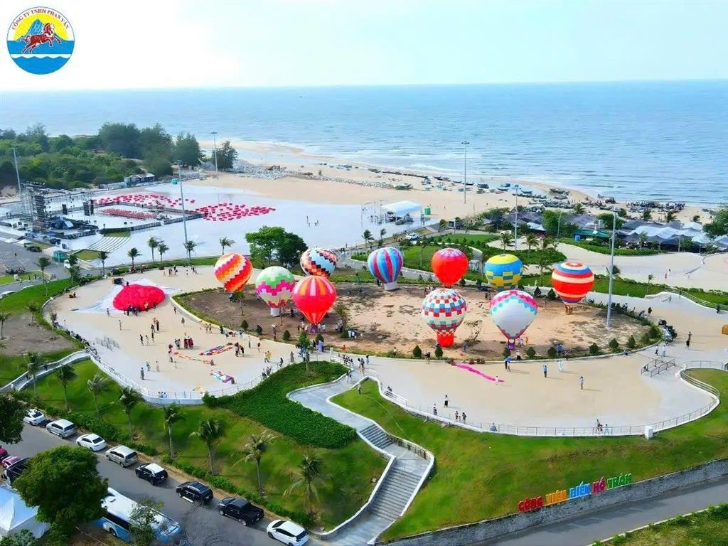 Bán 6600m2 đất tmdv mt dt998, cách biển hồ tràm 500m. thích hợp xây khách sạn + cafe