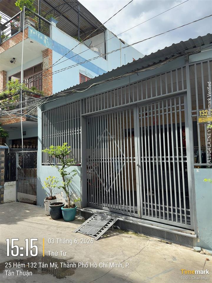 Cần tiền bán gấp nhà 7x16m  hẻm ô tô  7 tỷ đồng, sát bên trường đh marketing  quận 7