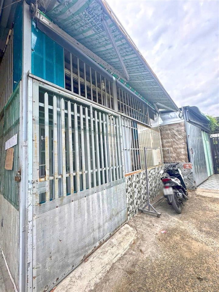 Nhà 86m2 thông ra gò ô môi, gần đường phú thuận, 5 vào phú mỹ hưng, shr không quy hoạch giá 5.5 tỷ