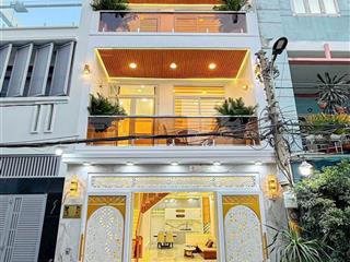 Nhà xây mới 3 tầng  ô tô ngủ trong nhà  sát bên phú mỹ hưng q7  giá 9 tỷ nhỉnh còn thương lượng