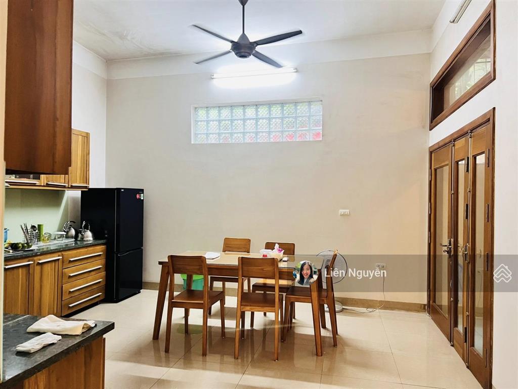 Bán nhà mặt phố dương văn bé, 70m2, 4 tầng, mặt tiền 7.2m, 29.8 tỉ, kinh doanh đồ ăn