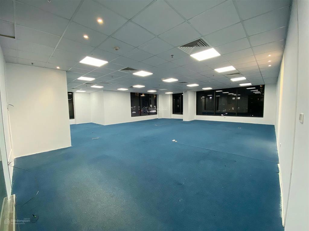 Cho thuê 115m2 sàn vp khu ngoại giao đoàn, giá hợp lý, sẵn bàn giao