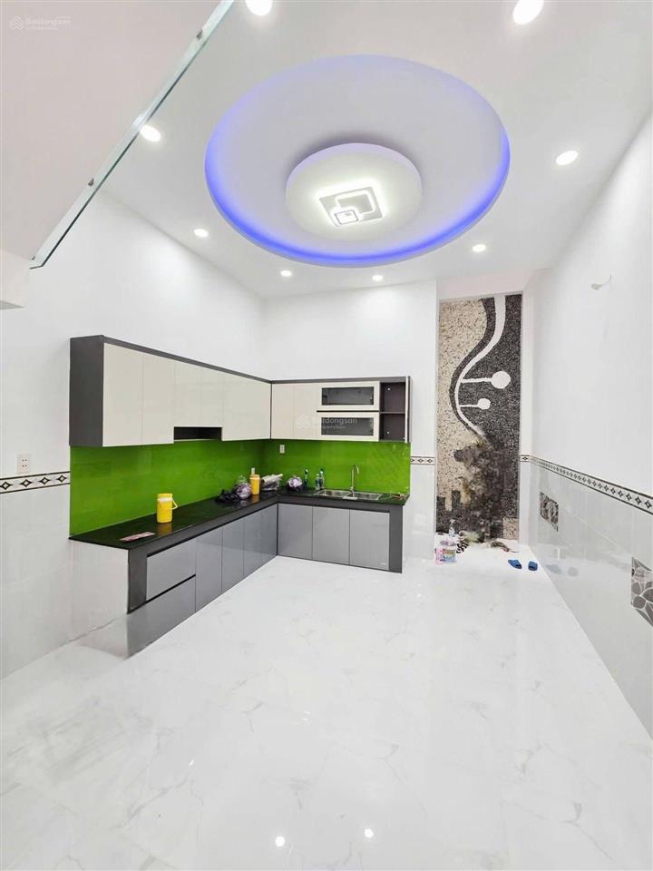 Bùi tư toàn nhà 4 tầng lô góc ngang 6m 72.5m 6.8 tỷ