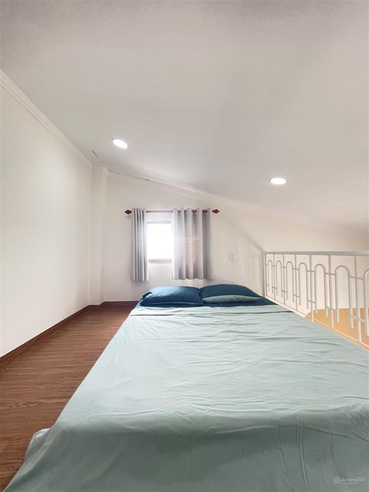 Đối diện trường phan chu trinh| thống nhất gò vấp | 4 tầng | 3pn | 3 wc | hẻm xe hơi | 4 tỷ 390
