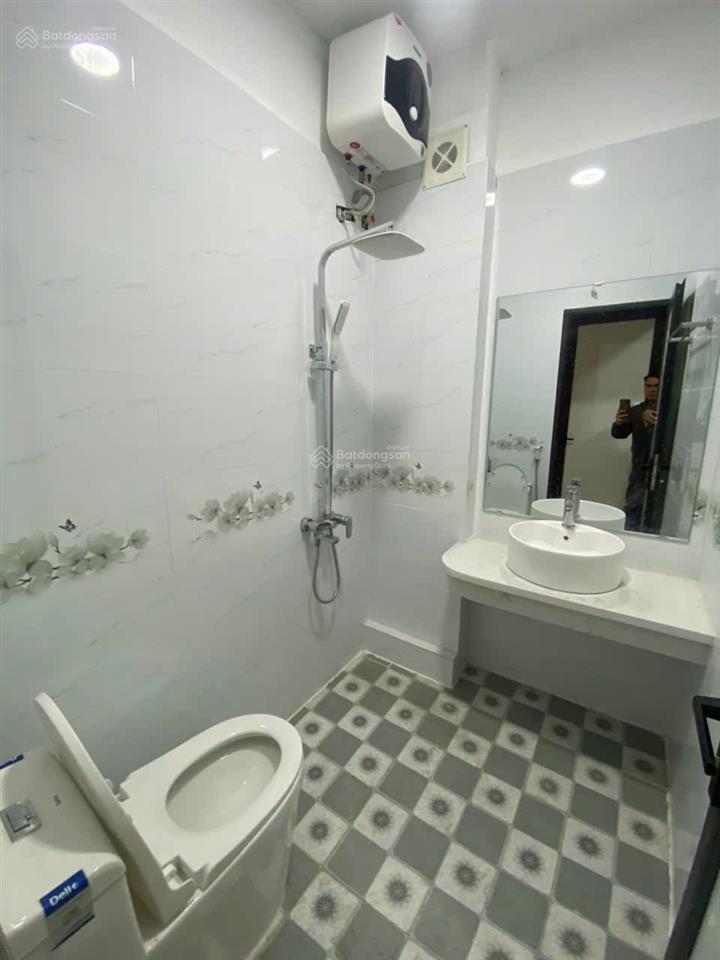 Nhà đẹp hiếm ngõ rộng thoáng dt36m 5tầng mt3.25m giá 9.7tỷ đường hồ tùng mậu bắc từ liêm hn