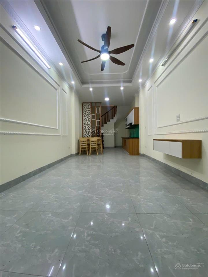 Nhà đẹp hiếm ngõ rộng thoáng dt36m 5tầng mt3.25m giá 9.7tỷ đường hồ tùng mậu bắc từ liêm hn