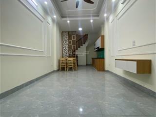 Nhà đẹp hiếm ngõ rộng thoáng dt36m 5tầng mt3.25m giá 9.7tỷ đường hồ tùng mậu bắc từ liêm hn