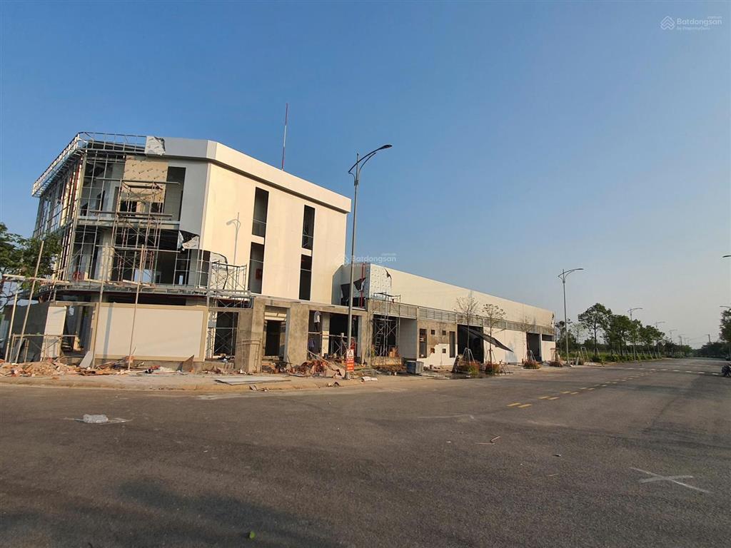 Bán lô đẹp view trường học và cạnh công viên lớn dự án vsip, gía tốt thương lượng nhanh.