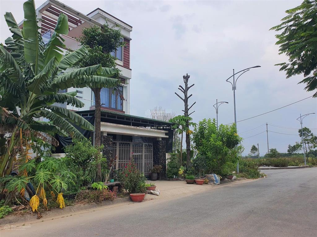 Một vị trí đẹp, 126m2, thuộc khu a  khu a  khu dịch vụ hỗn hợp vsip quảng ngãi, 1,x.x tỷ