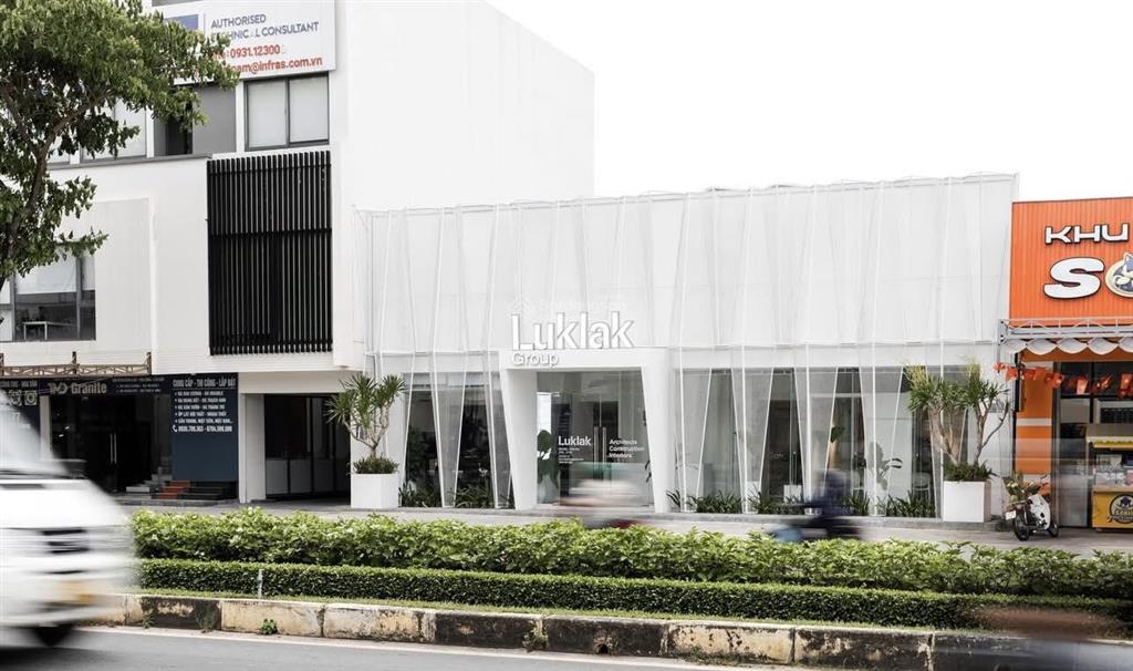 Cho thuê biệt thự phố nguyễn lam, 400m2 x 3 tầng, mt 18m, vị trí giữa phố, mô hình sạch sẽ, cao cấp