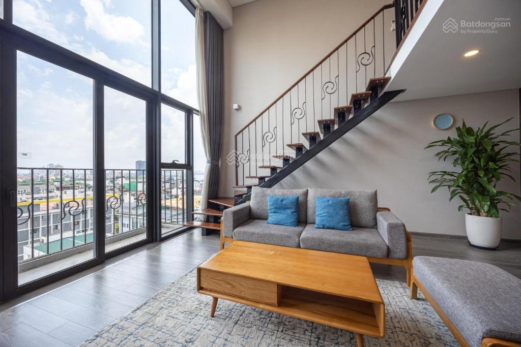 Căn hộ 2 tầng thông phòng khách cực thoáng tại pentstudio