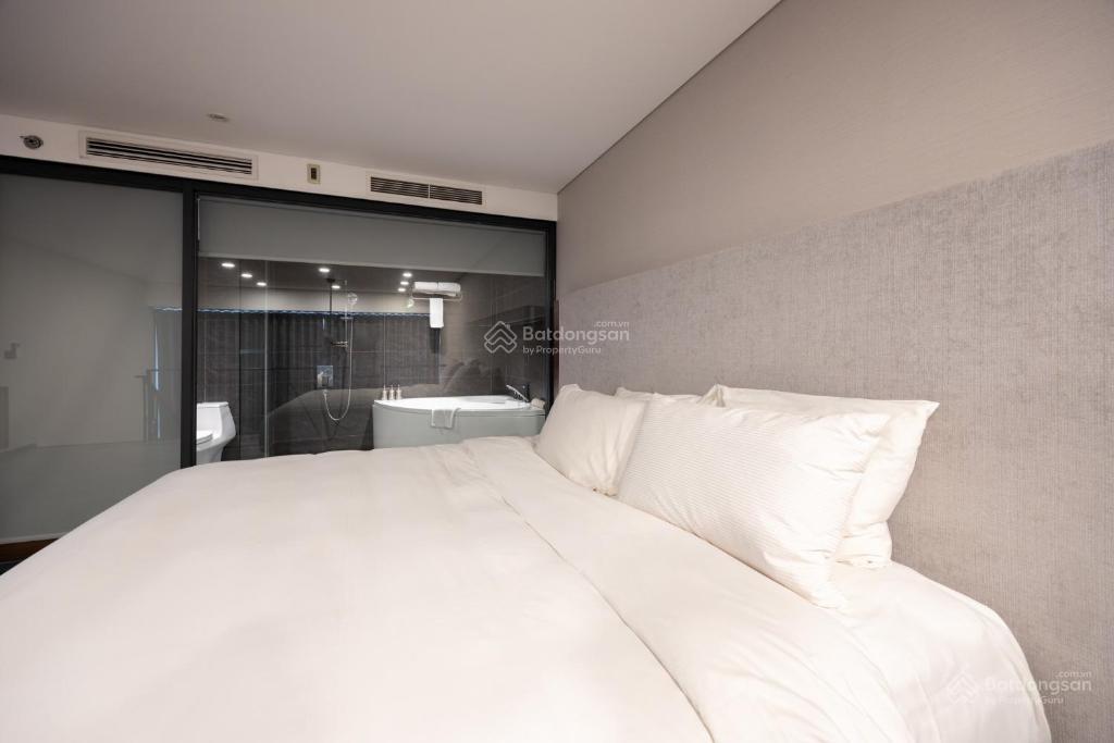 Căn hộ 2 tầng thông phòng khách cực thoáng tại pentstudio