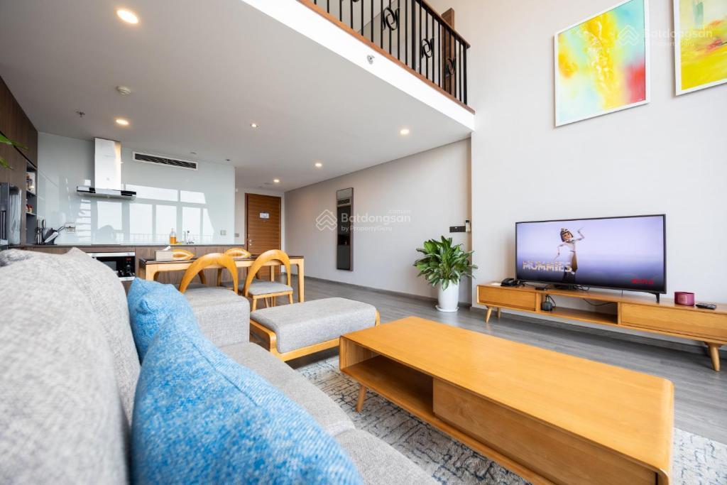 Căn hộ 2 tầng thông phòng khách cực thoáng tại pentstudio