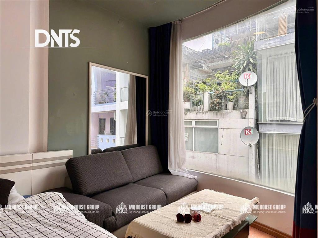 Căn hộ 1pn cửa sổ, bancony hẻm an ninh gần chợ, metro bến thành, saigon centre, bitexco q1
