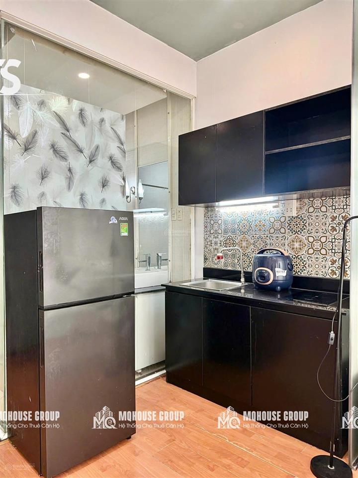 Căn hộ 1pn cửa sổ, bancony hẻm an ninh gần chợ, metro bến thành, saigon centre, bitexco q1