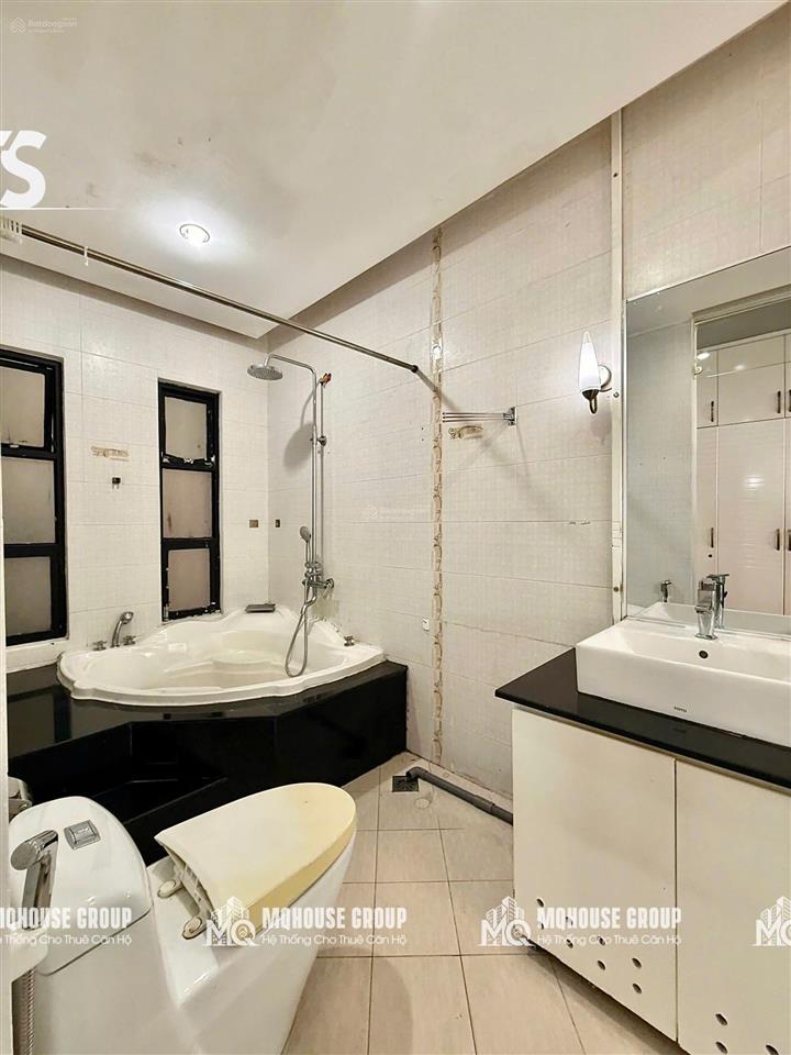 Căn hộ 1pn cửa sổ, bancony hẻm an ninh gần chợ, metro bến thành, saigon centre, bitexco q1