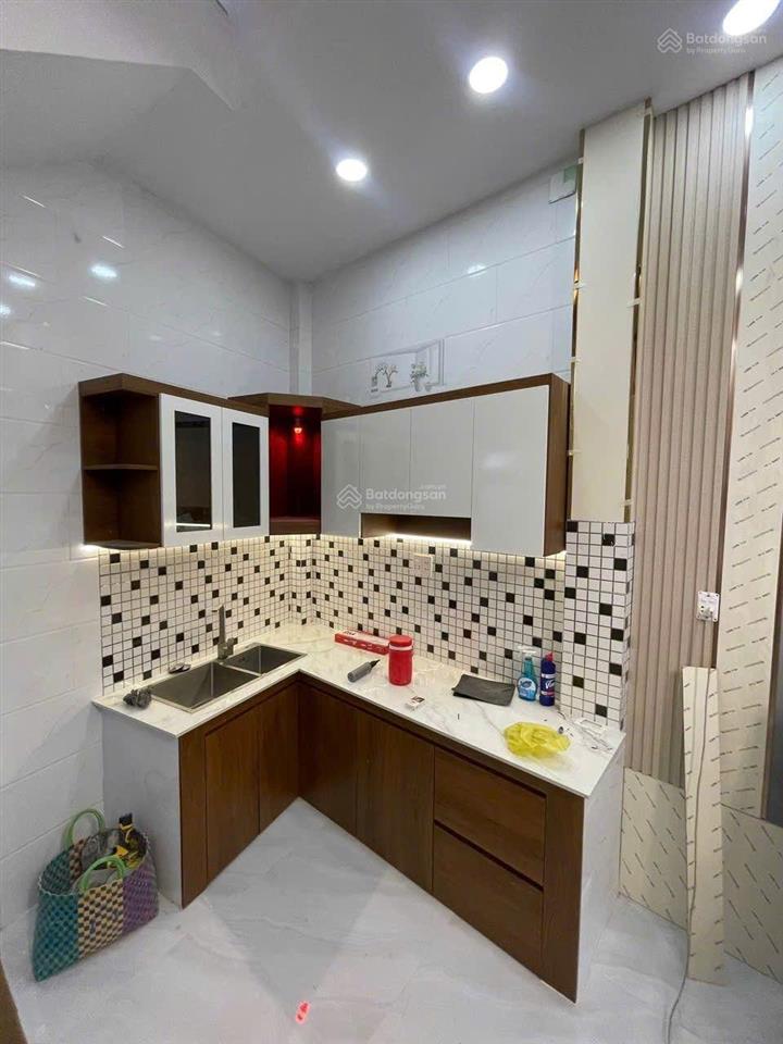 Nhà chiến lược  bình trị đông  sát hương lộ 2 thuan tiện vê quận 6  3 tần btct