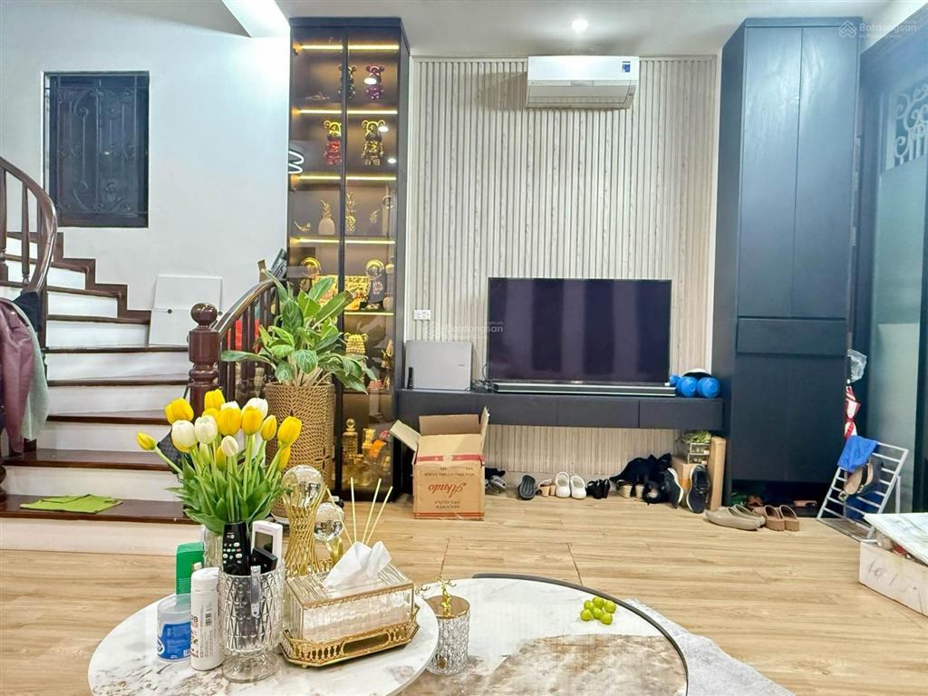 Nhà ngọc lâmlong biên, lô góc 3 thoáng, ngõ thông ngọc lâm, hồng tiến, nguyễn văn cừ, giá hơn 8 tỉ