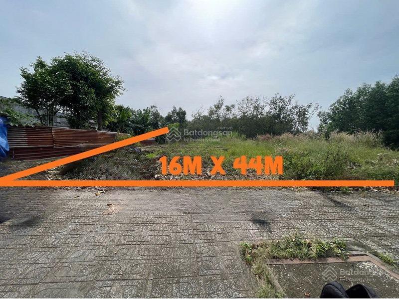 619m2 đường bố mua, phú giáo, bình dương phía sau giáp suối