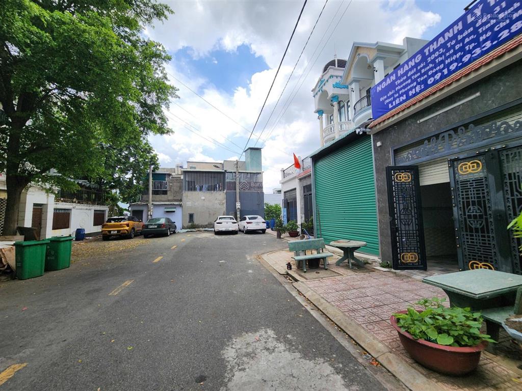 4,1 x 20,6 nhà kdc lê phong, dĩ an, bình dương chỉ 3 tỷ 878